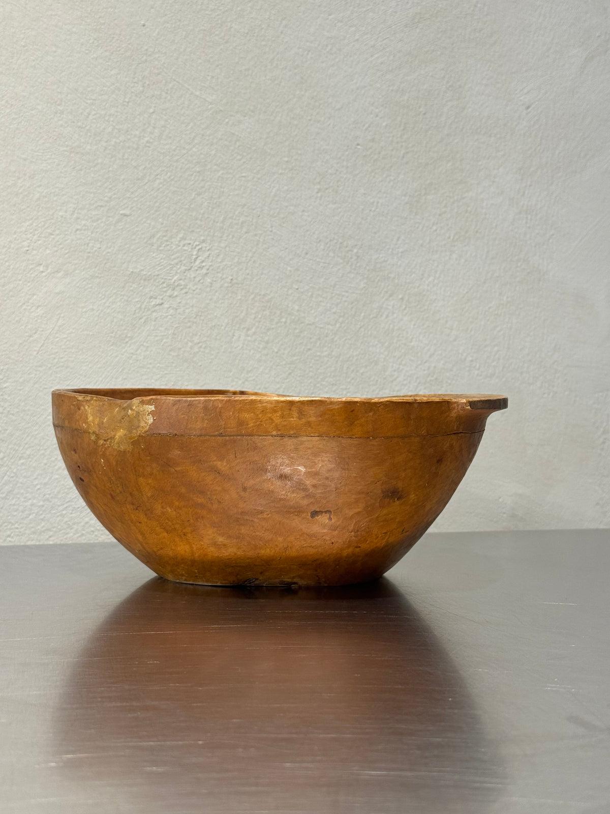 Late 1800s birch burl bowl detail