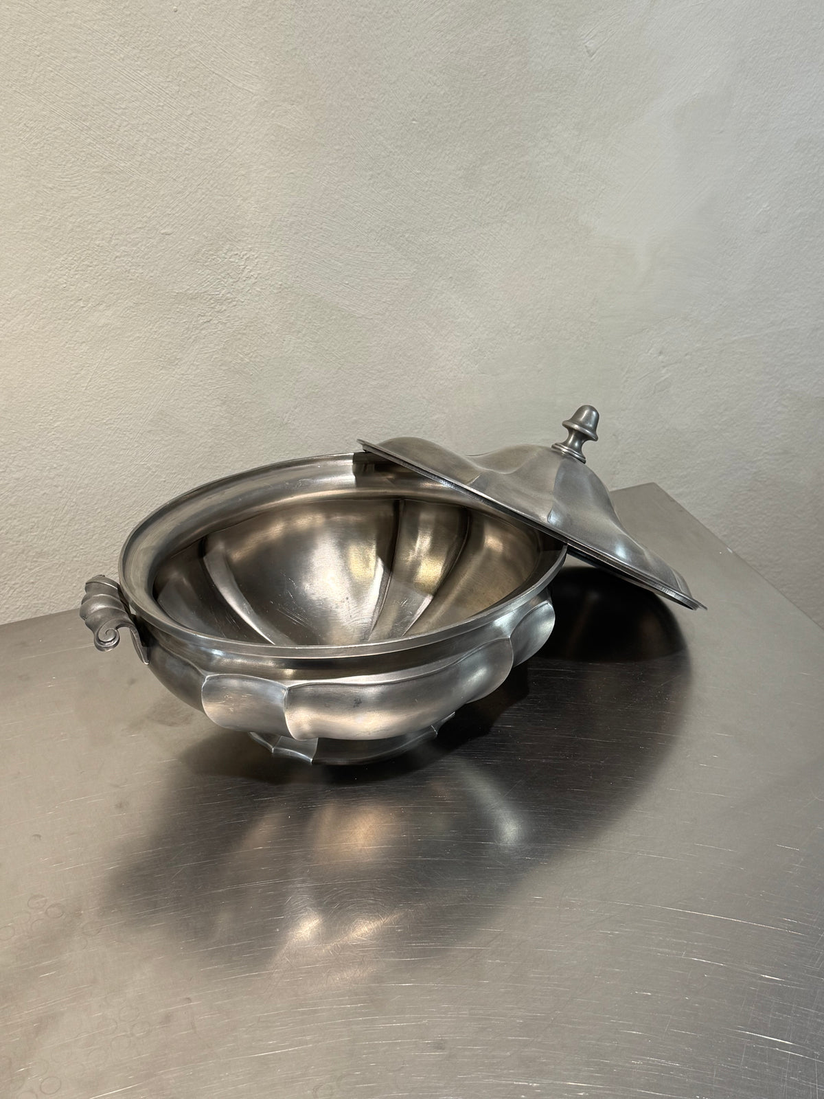 Pewter Soup Tureen – product image 2