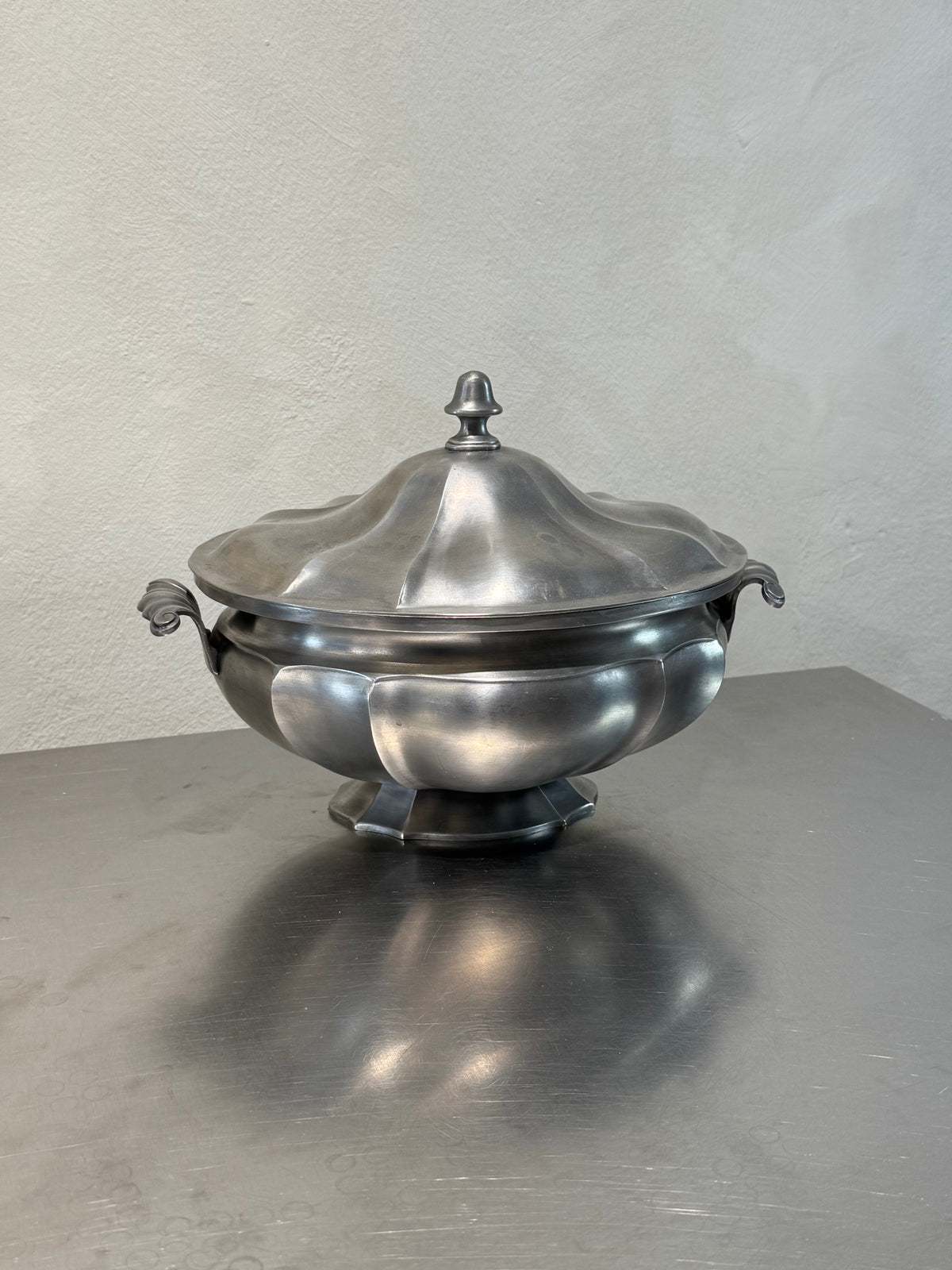 Pewter Soup Tureen – product image 3