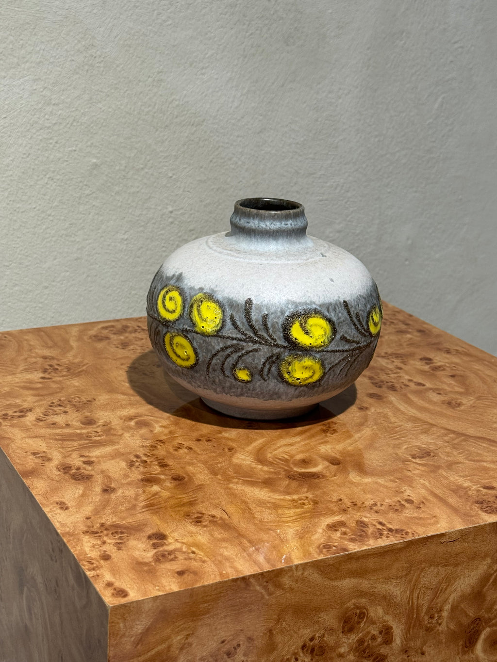 Vintage Strehla vase in grey white and yellow