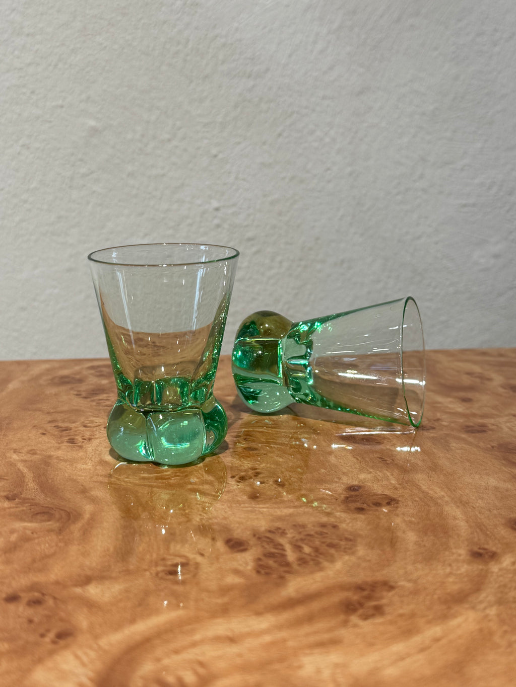 Vintage Trelleborgs Glasbruk shot glasses detail