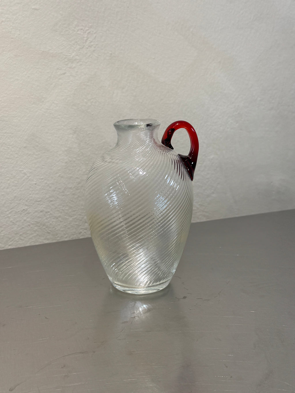Red Swirl Vase – product image 2