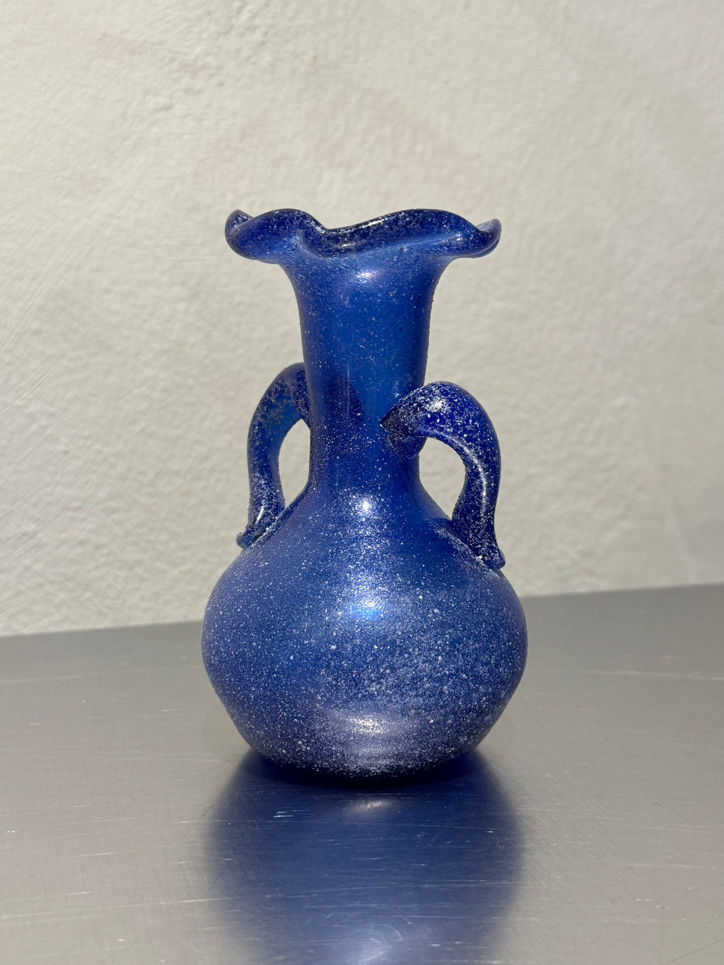 Small Italian Scavo glass vase detail