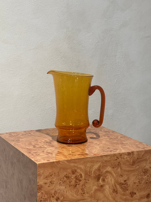 Bärnstensfärgad glaskanna