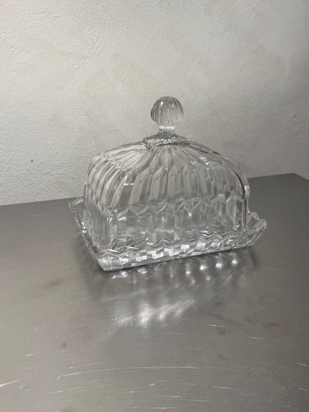 Ostkupa i pressglas