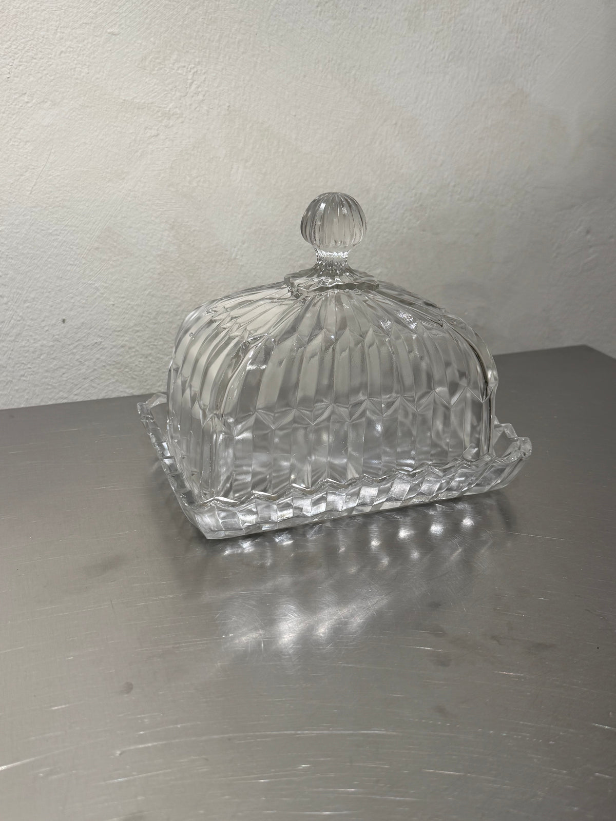 Ostkupa i pressglas