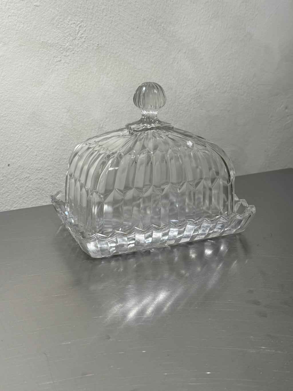 Ostkupa i pressglas