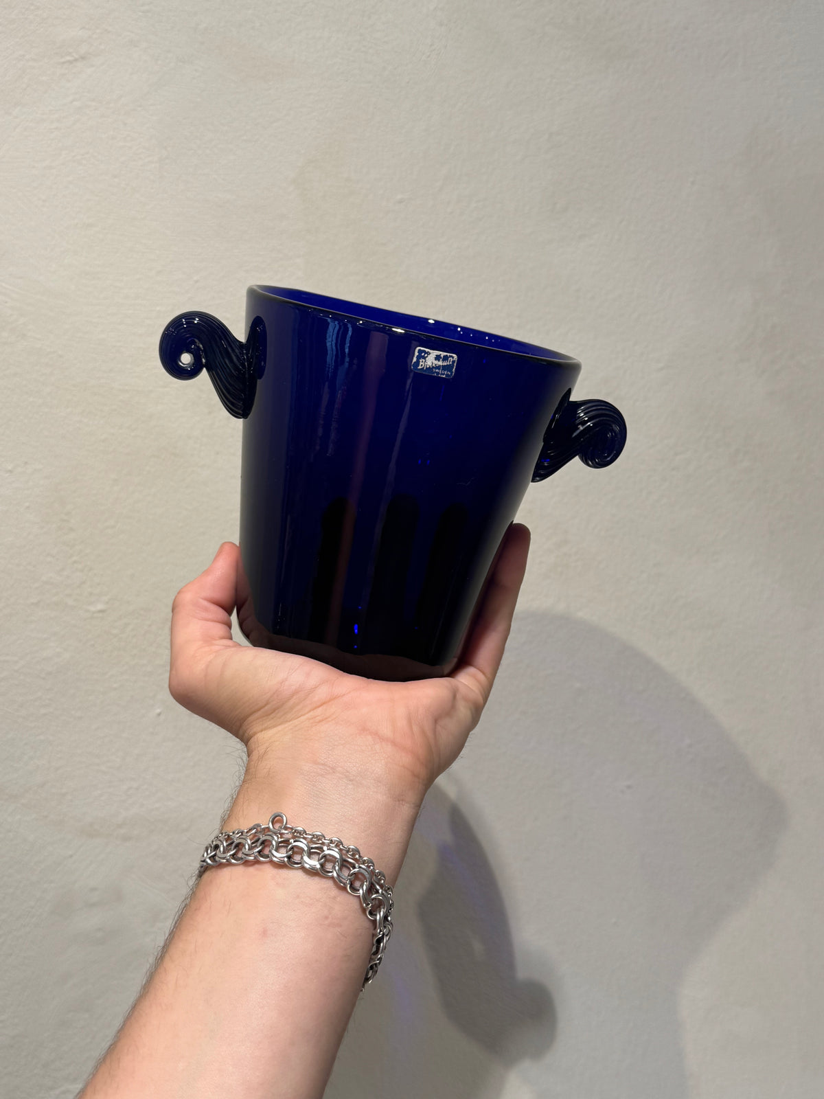 Björkshult indigo glass ice bucket