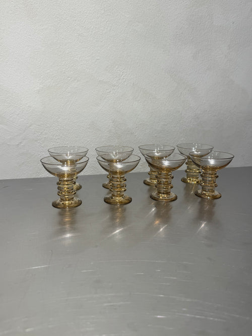 Bärnstensfärgade coupeglas, set om 8