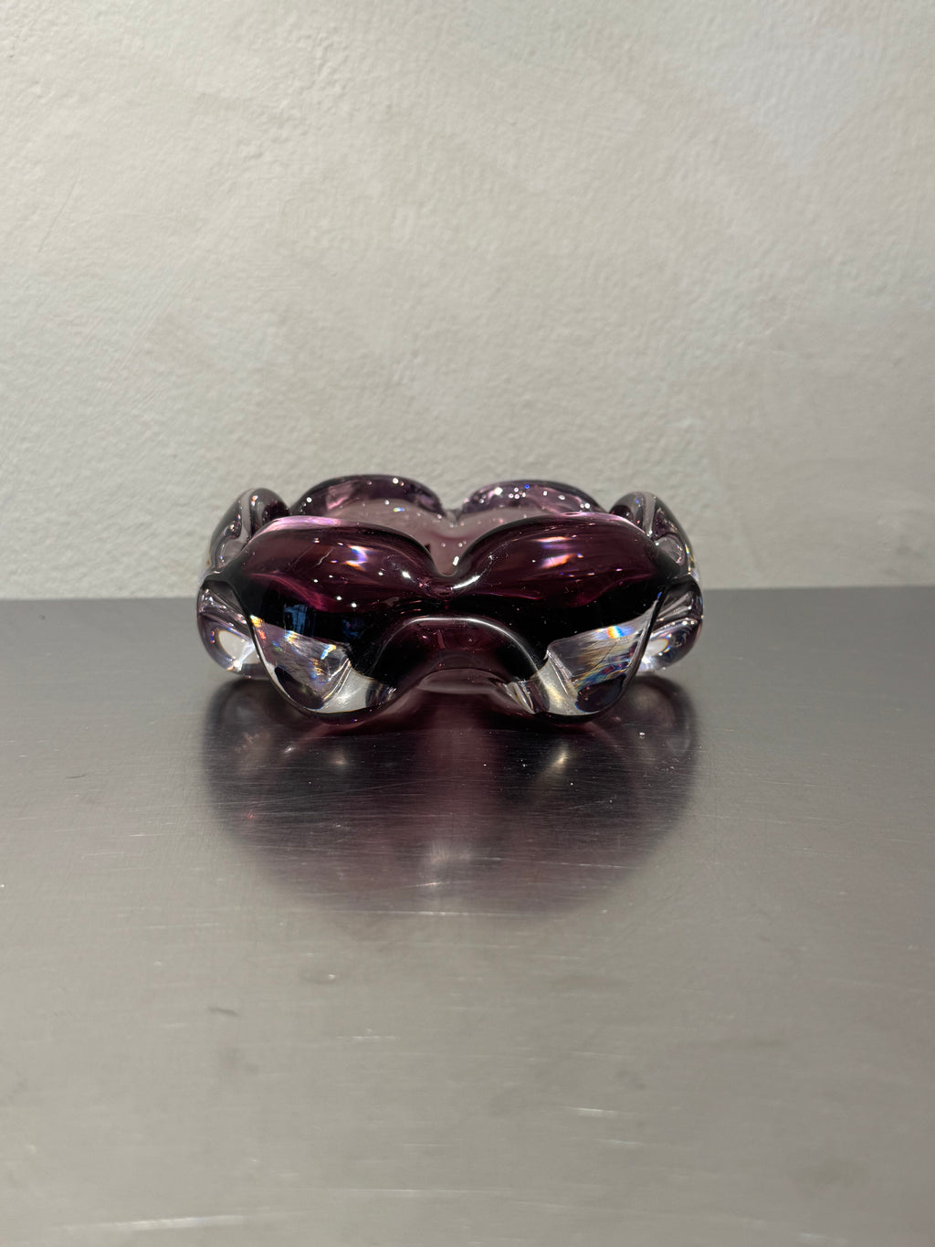 Purple crystal ashtray signed Åfors Bosse Lila