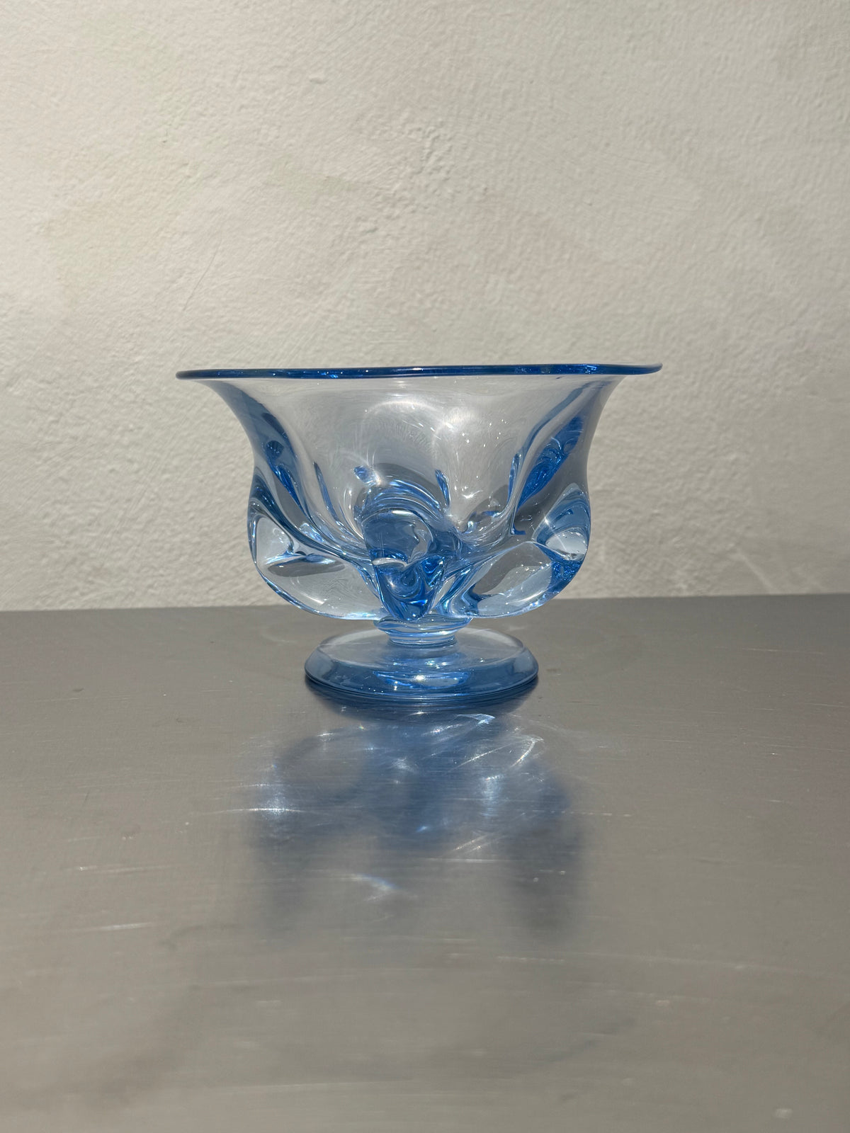Chunky Glass Pedestal Bowl – product image 1
