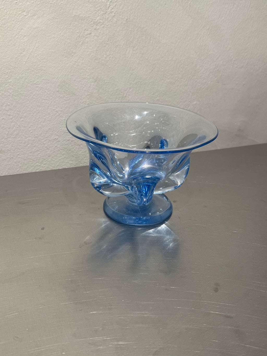 Chunky Glass Pedestal Bowl – product image 3