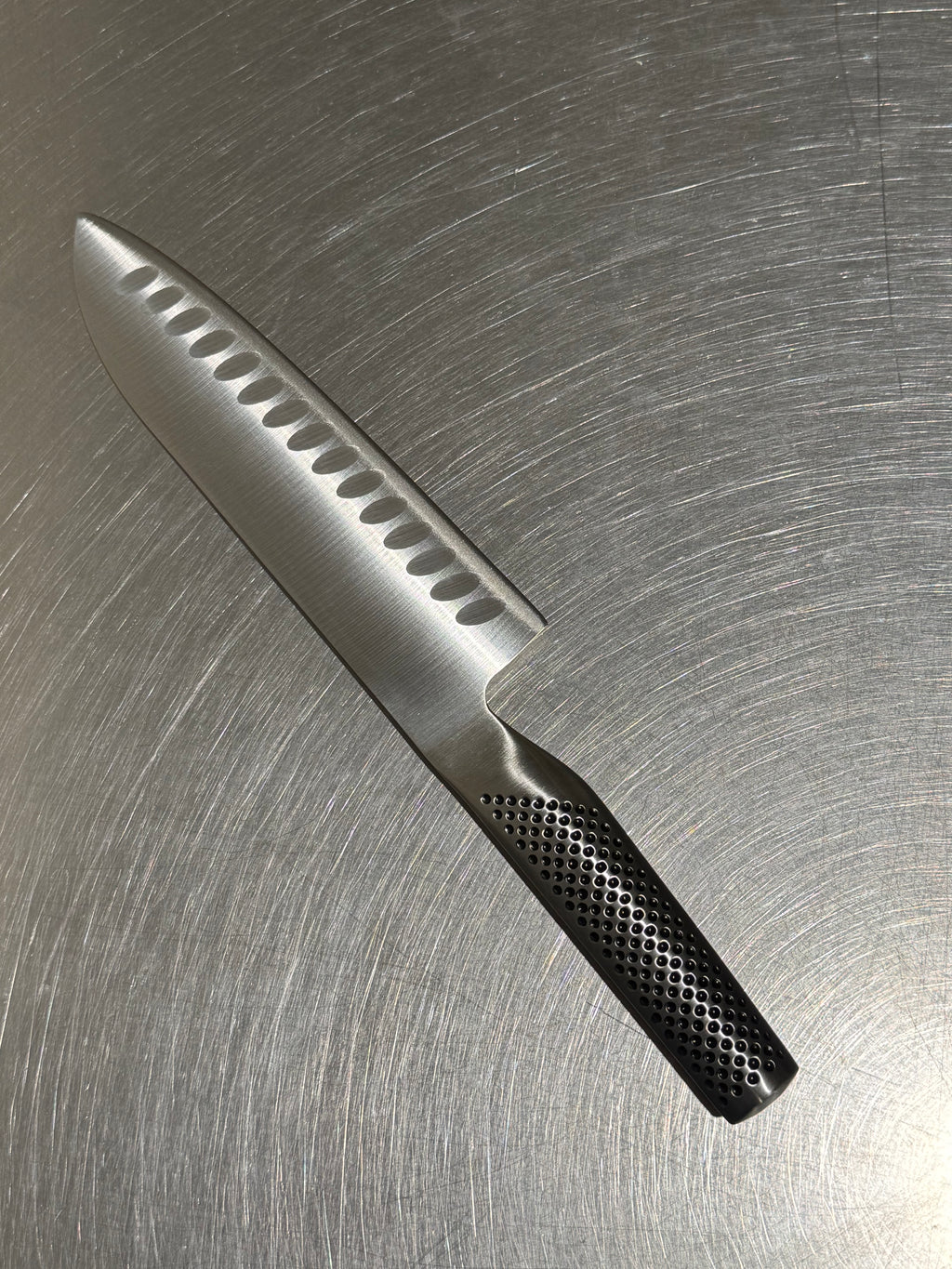 Global G-80 Santoku Knife 18 cm – product image 2