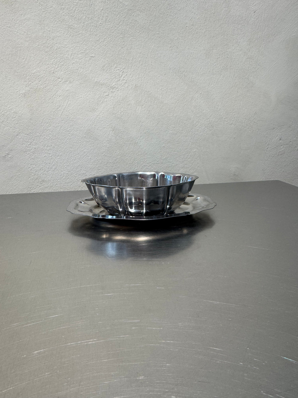 French Stainless Steel Gravy Boat – product image 2