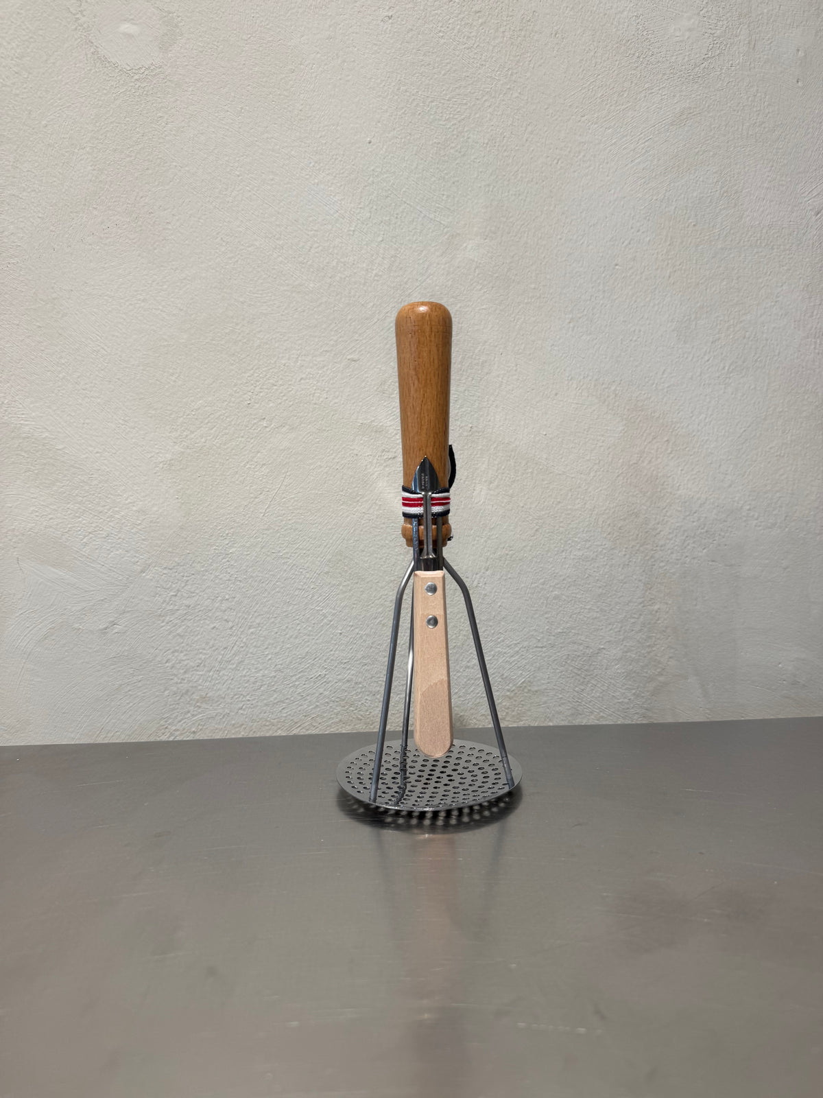 Potato Masher & Peeler Set Natural – product image 1