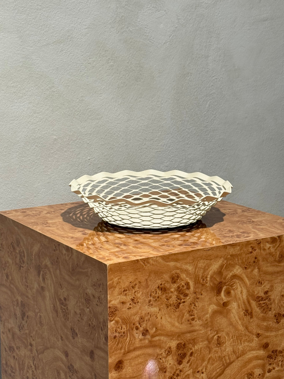 Round Bread Basket Cream – product image 2