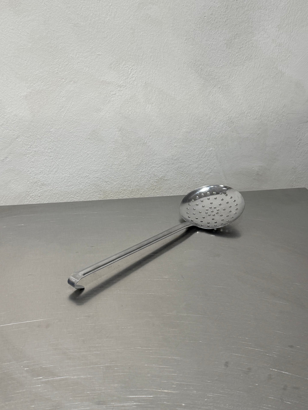 Tomatto Slotted Spoon – product image 1