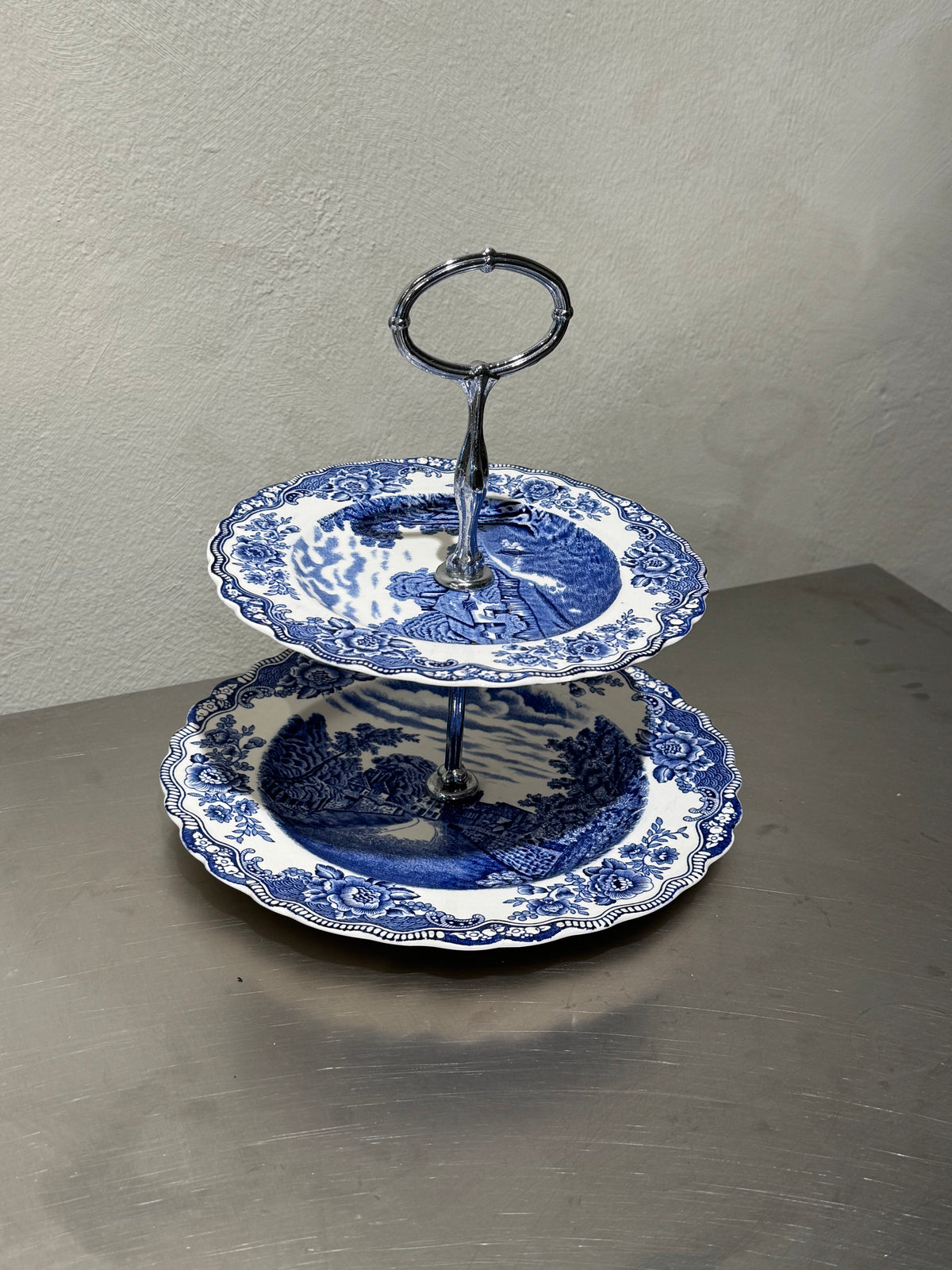 Crown Ducal Cake Stand – product image 2