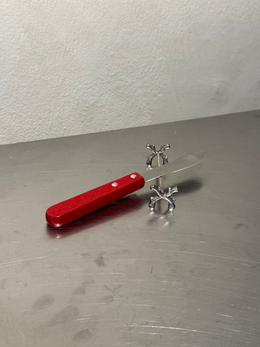 Nickel Silver Butter Knife Rest – product image 4