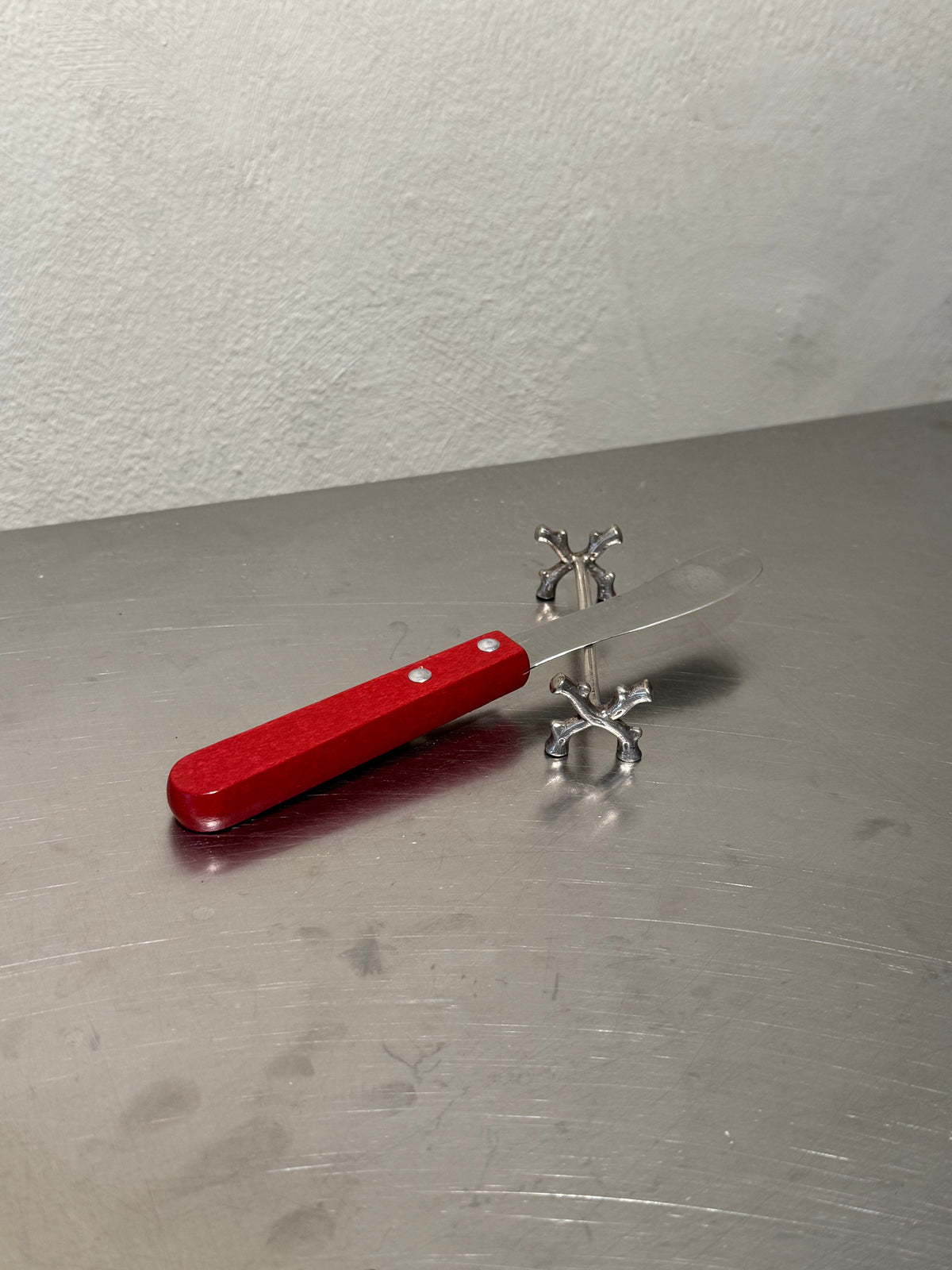 Nickel Silver Butter Knife Rest – product image 4