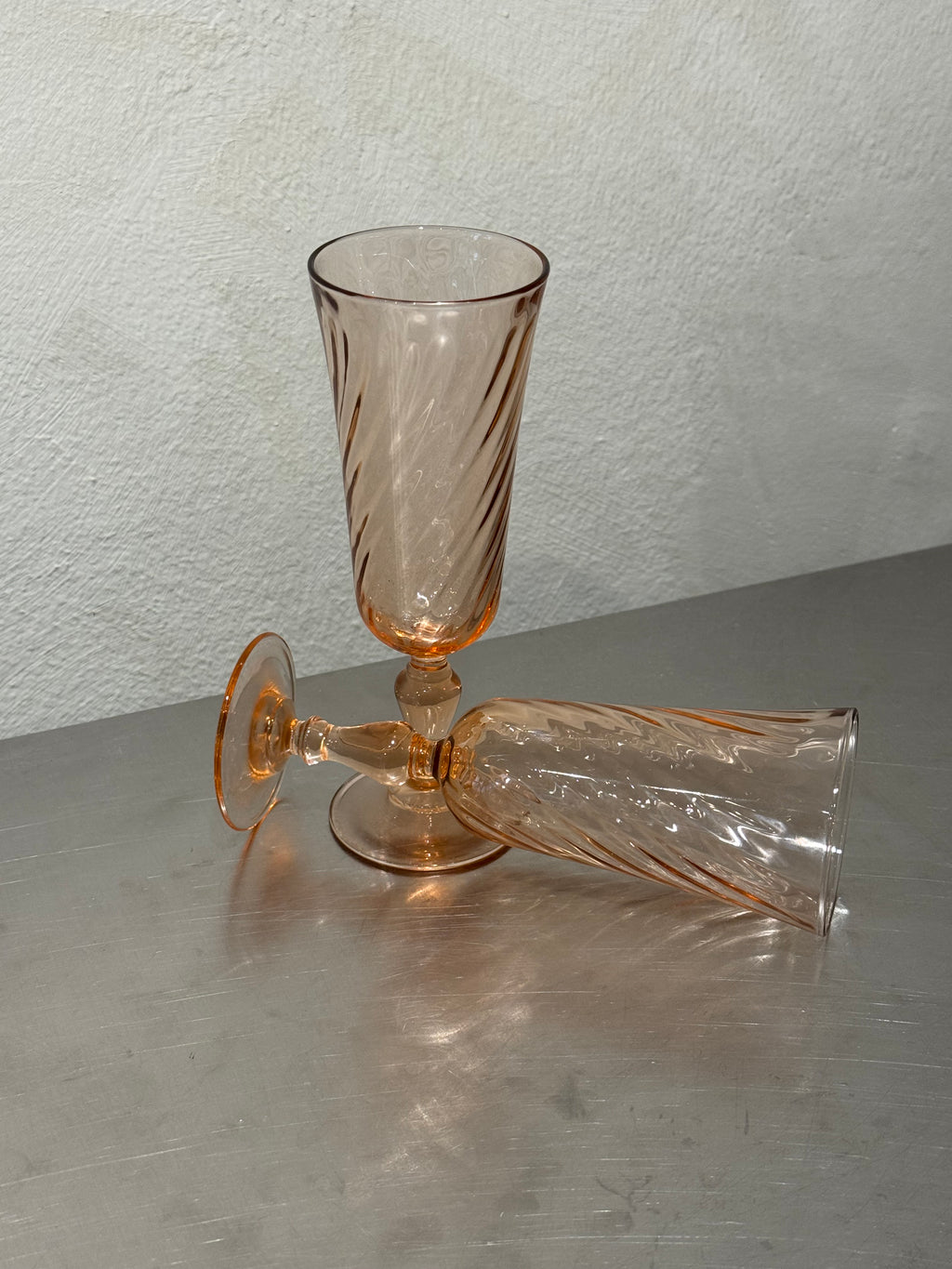 D'Arques Durand Rosaline Champagne Flutes – product image 2
