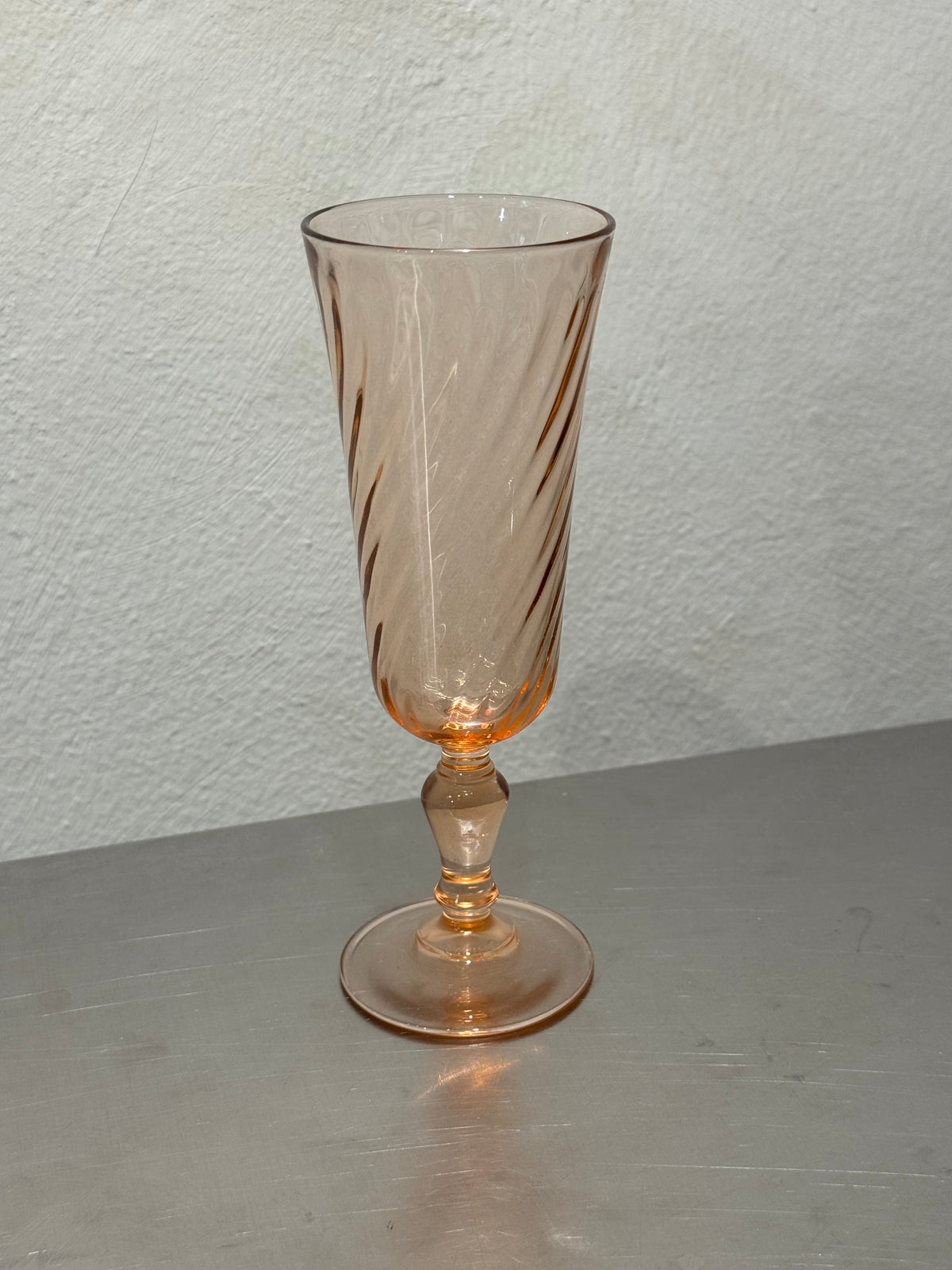 D'Arques Durand Rosaline Champagne Flutes – product image 3