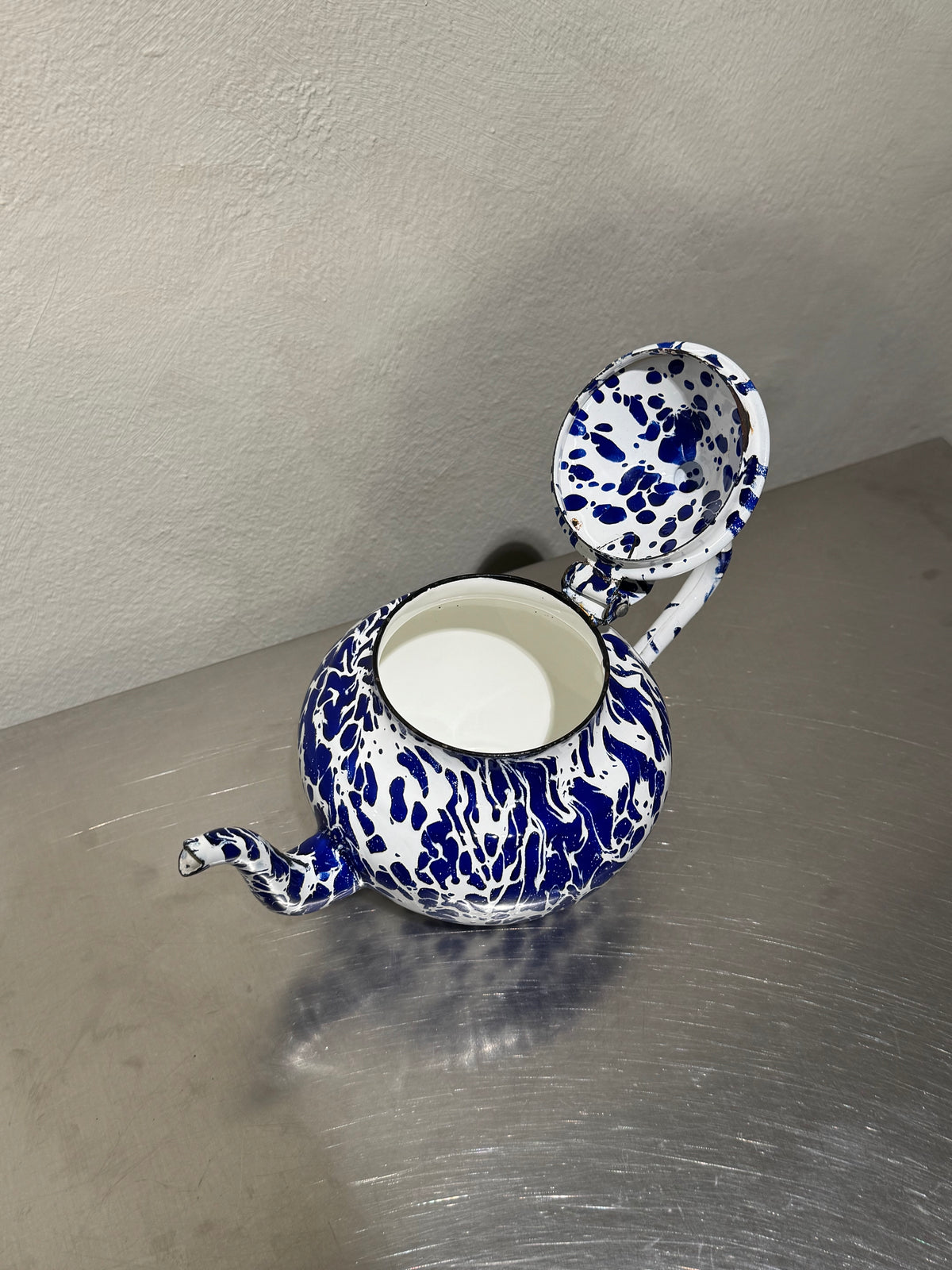 Antique Enamel Teapot – product image 3