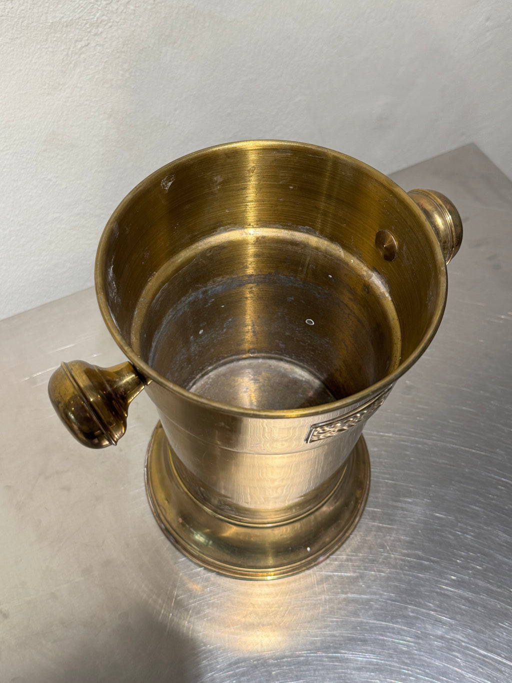 Golden Metal Champagne Cooler – product image 4