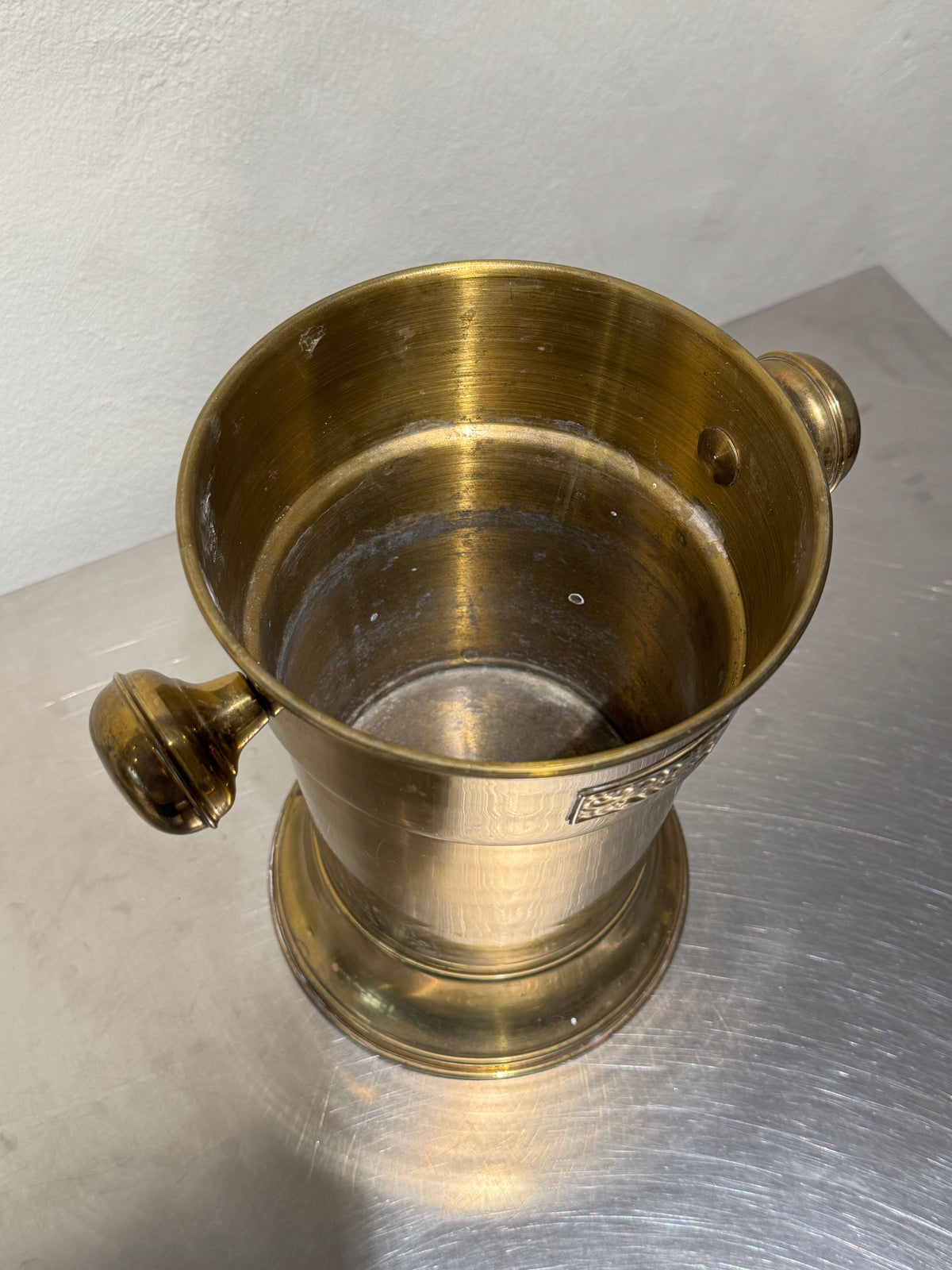 Golden Metal Champagne Cooler – product image 4