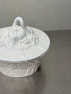 Parian Porcelain Trinket Box – product image 5