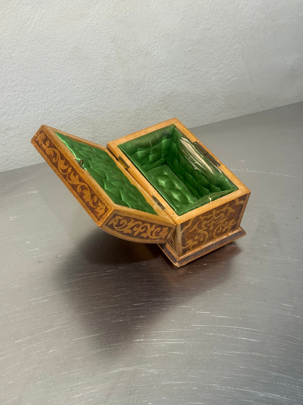1898 Wooden Jewellery Box – product image 4