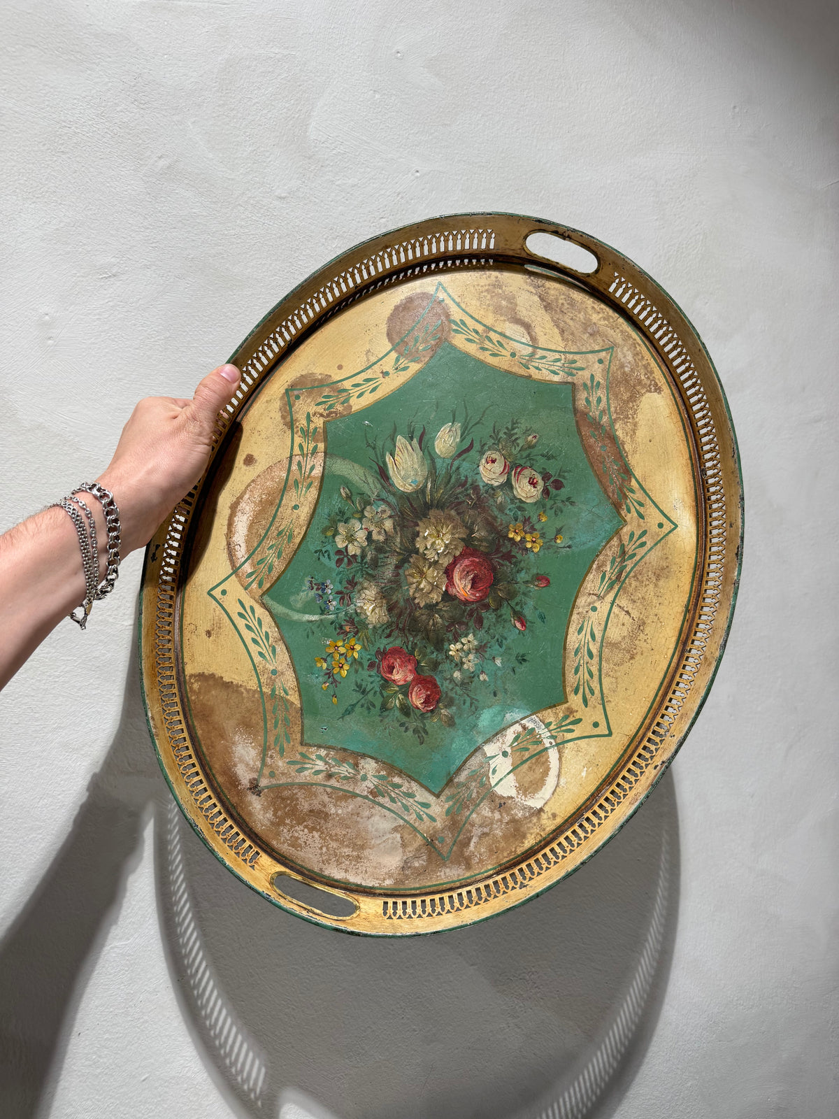 Antik fransk handmålad oval metallbricka