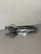 Dorre Via garlic press, top view