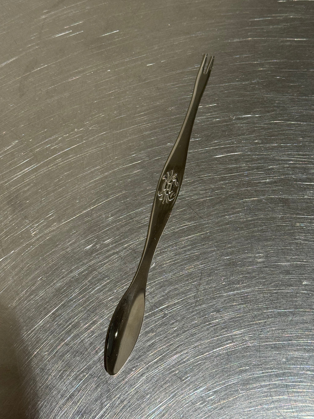 Stainless steel seafood pick with fork and scoop