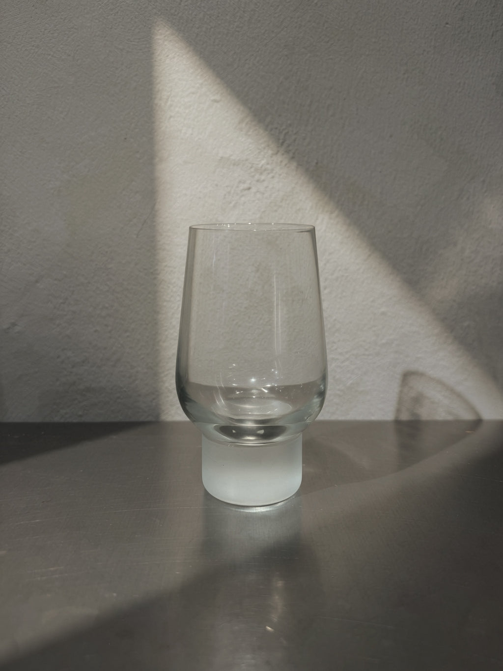 2000s tumbler with frosted glass foot